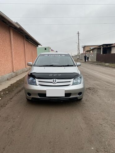 Toyota: Toyota ist: 2003 г., 1.3 л, Автомат, Газ, Хэтчбэк