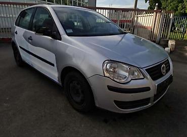 camac za prihranu ribe: (KRILO)(LEVO) ZA VOLKSWAGEN POLO OD 2001. DO 2009. GOD. - HAUBA FAR — 1