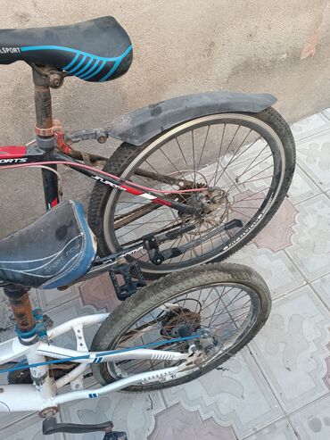 Şəhər velosipedləri: Böyük 26 liq tekerinde boşluq var.balaca 20 lik özüm 180 m almışdım əl -da lalafo.az — 5 Şəhər velosipedləri: Böyük 26 liq tekerinde boşluq var.balaca 20 lik özüm 180 m almışdım əl — 5