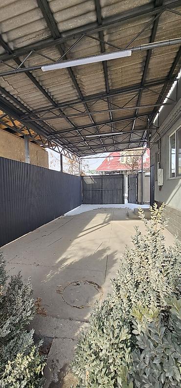 Продажа коттеджей и домов: Продаётся добротный кирпичный дом 85 кв.м на участке 3сотки в районе — 6