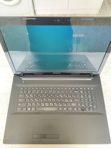 Ноутбук, Lenovo, 8 ГБ ОЗУ, Intel Pentium, 17.3 ", Б/у, Для несложных задач, память HDD + SSD