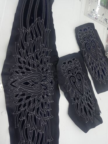 Дизайнер одежды: Дизайнер одежды. Опыта работы есть. Зарплата договорная. Умею шить — 8