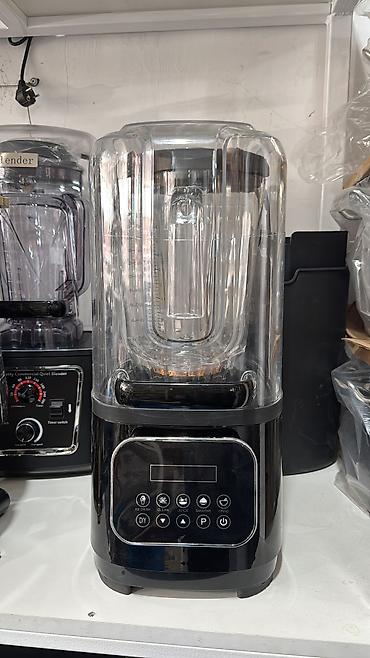 profesional blender: Səssiz örtüklü peşəkar blender Xüsusiyyətlər: - Səssiz işləmə üçün — 1