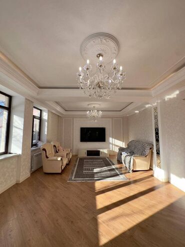 турфирмы киргизии: Дом, 335 м², 5 комнат, Агентство недвижимости, Евроремонт