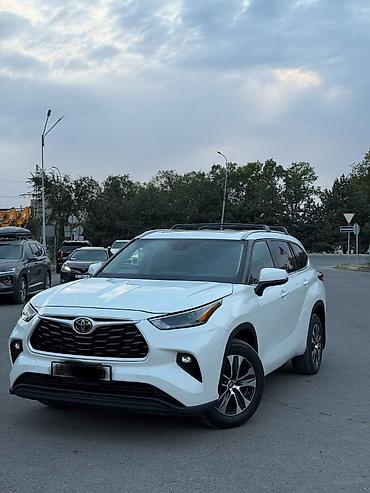 багажник тойота: Toyota Highlander: 2022 г., 3.5 л, Автомат, Бензин, Кроссовер — 1