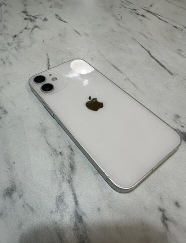 Apple iPhone: IPhone 12 mini, Б/у, 128 ГБ, Белый, Кабель, Зарядное устройство, Защитное стекло, 87 %
