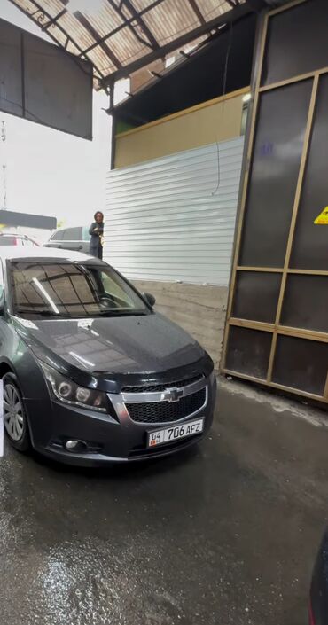 машина в бишкеке: Chevrolet Cruze: 2011 г., 1.8 л, Автомат, Бензин, Седан