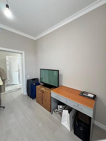 Продажа коттеджей и домов: 4 комнаты, 213 м², 5 соток, Бишкек, Ак-Орго ж/м Агентство недвижимости — 22