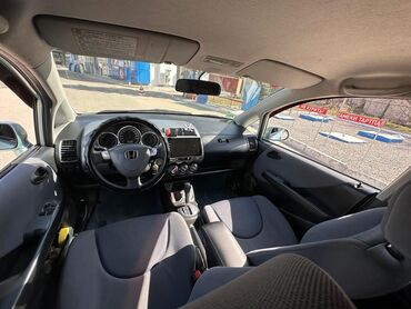 авто машина арзан: Honda Jazz: 2003 г., 1.3 л, Автомат, Бензин, Седан