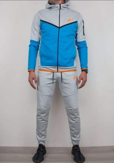 Trenerke: TOP PONUDA Veličina S M L XL XXL Cena 5300 dinara Moguca zamena — 18