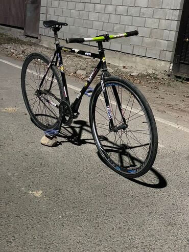 камаз манипулятор: Фикс-байк (fixed gear) на стальной раме с прямыми перьями. Основные