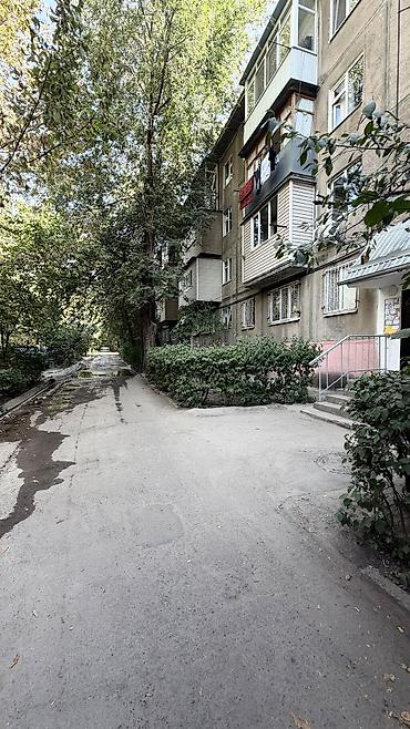 Квартиры: 3 комнаты, 58 м², 10 мкр 104 серия, 2 этаж, Косметический ремонт — 10