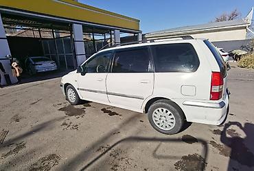 митсубиси space wagon: Mitsubishi Space Wagon: 2001 г., 2.4 л, Автомат, Бензин, Минивэн — 9