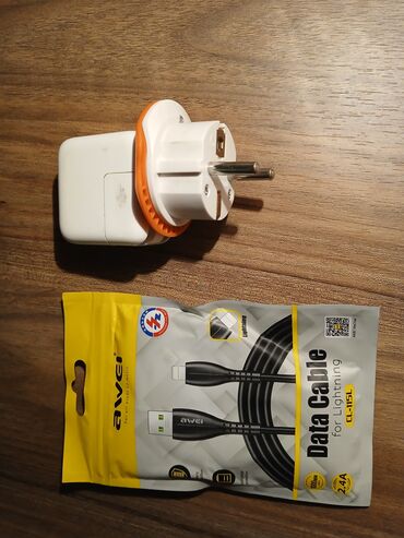 Şarj cihazları: Simsiz şarj cihazı Apple, 10 Vt — 3