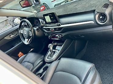 вертуальный очки: Kia K3: 2018 г., 1.6 л, Автомат, Бензин, Седан — 3