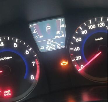 Hyundai: Hyundai Accent: 1.6 l | 2010 il Sedan — 8