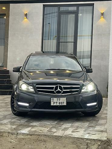 mercedes benz e250: Mercedes-Benz C 250: 2.5 l | 2013 il Sedan — 1