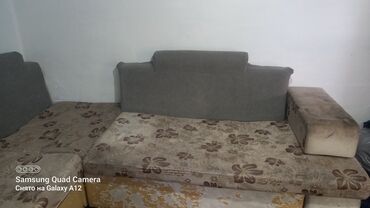 раскладушка диван: Угловой диван, цвет - Бежевый, Б/у
