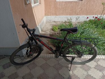 Спорт и хобби: Продаю велосипед б/у . 75 00 с . Торг уместен .с. Новопокровка ул