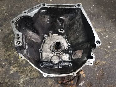 Auto delovi: Zvono menjaca Lada 2121,21213,21214 Niva, Lada 7 Riva. Polovno — 2