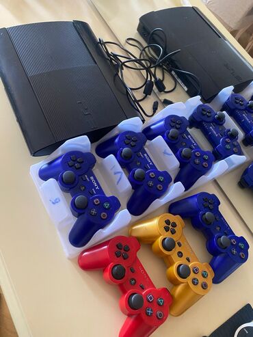 Çaydanlar: Playstation 3 slim 50 oyun 1tb yaddaş, 6 joystik üstündə verilir