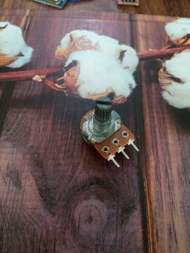 Digər ehtiyat hissələri: Arduino və elektronika layihələri üçün modul dəsti Komponentlər: - — 1