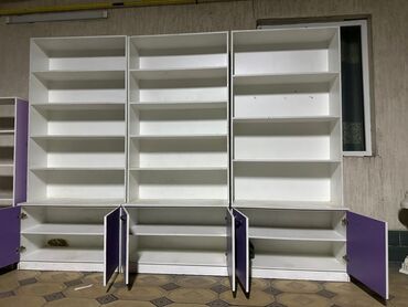 Другие полки и стеллажи: Продаю 3 стеллажа Состояние: идеальное, использовались аккуратно