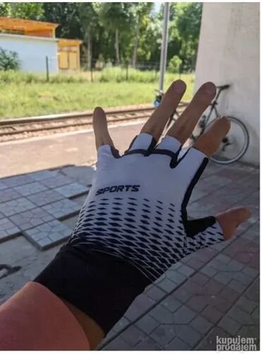 Sportska odeća: Rukavice, Za odrasle, Novo — 2