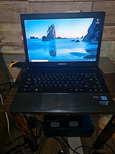hdd: Medion akoya 14 inca odlican i brz laptop radi kao munja istaliran — 1