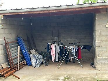 Продажа коттеджей и домов: Продается дом с просторным двором и хозяйственными постройками. - — 27