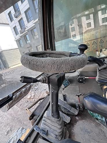 экскаватор гусиничный: Экскаватор, Komatsu, 2000 г., Колесный — 6