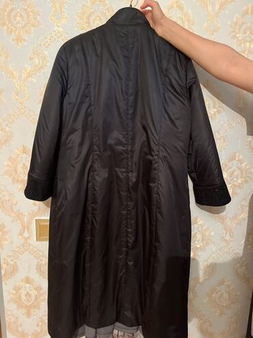 Dəstlər, kostyumlar: Palto, 4XL (EU 48), 8XL (EU 56), rəng - Qara