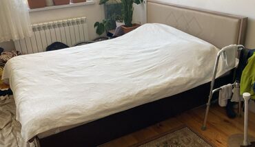 кровать: Təknəfərlik çarpayı, Bazasız, Matrassız, Siyirməsiz