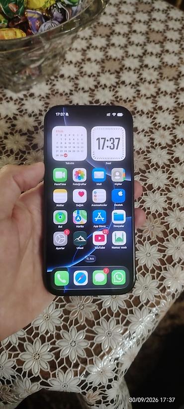 a 10 s: IPhone 16 Pro, 128 GB, Qara, Face ID — 1