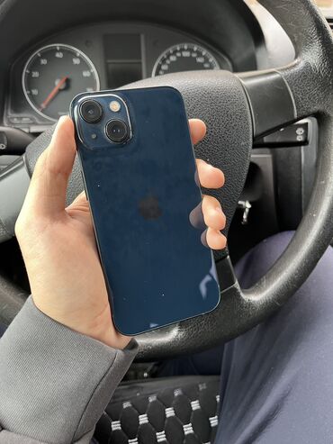 Apple iPhone: IPhone 13, Б/у, 128 ГБ, Sierra Blue, Защитное стекло, Чехол, 78 %