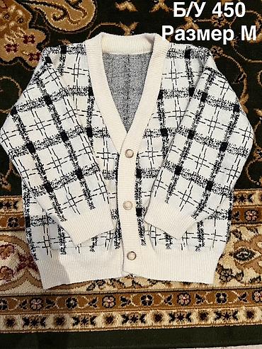 Утепленные жилеты: Набор женской одежды. 1) Утеплённый белый жилет: - Стёганая модель с — 4