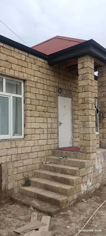 Uzunmüddətli kirayə evlər: 100 kv. m, 2 otaqlı, Qaz, Su, İşıq -da lalafo.az — 3 Uzunmüddətli kirayə evlər: 100 kv. m, 2 otaqlı, Qaz, Su, İşıq — 3