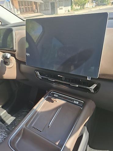 bid e2: Wuling (электромобиль) — компактвэн/минивэн современного дизайна — 8