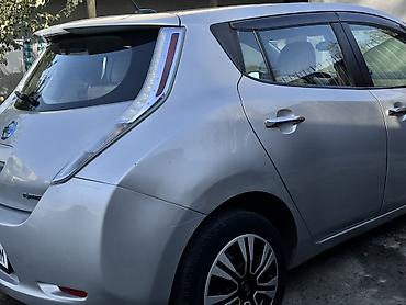 ауди а6 с8: Nissan Leaf: 2012 г., Хэтчбэк — 10