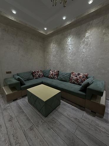 divan uqlavoy: İşlənmiş, Künc divan, Qonaq otağı üçün, Açılan — 1