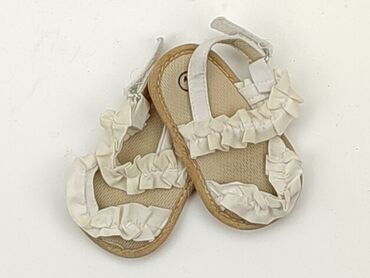 buty do przedszkola: Buciki niemowlęce, 18, stan - Dobry