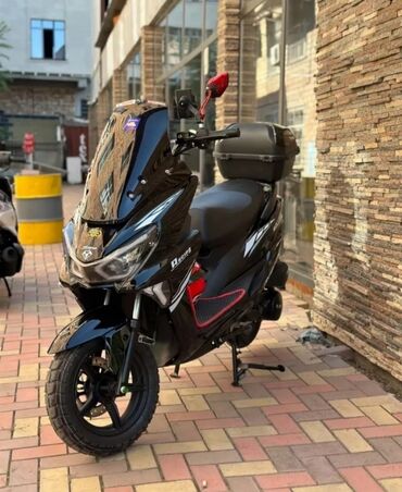 Скутеры: Скутер Suzuki, 150 куб. см, Бензин, Новый, В рассрочку