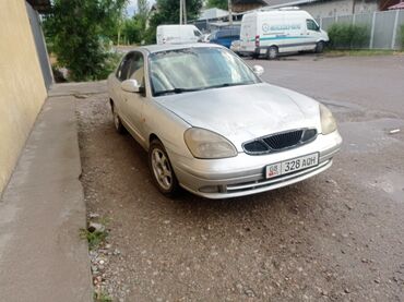 дайва: Daewoo Nubira: 2001 г., 1.5 л, Механика, Бензин, Седан