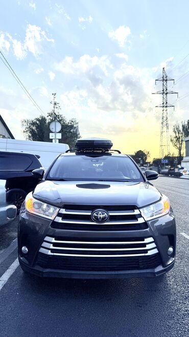 срочно срочно продаю машина: Toyota Highlander: 2019 г., 3.5 л, Типтроник, Бензин, Кроссовер