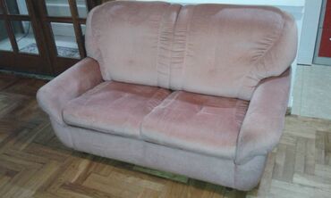 Sofe i kaučevi: Dvosed u roze boji, masivan, dobro očuvan, kao nov. Dužina je 155cmm