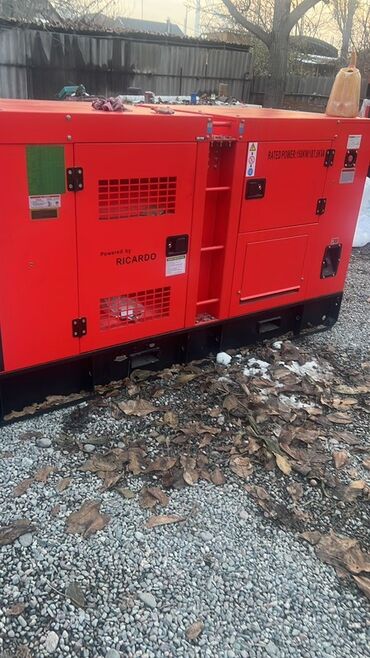 Генераторы: Дизельные электростанции в шумозащитных кожухах характеристиками на — 24