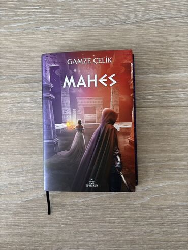Художественная литература: Kitab tam yeni, qabı açılmayıb və heç bir istifadə olunmayıb. Oxumaq