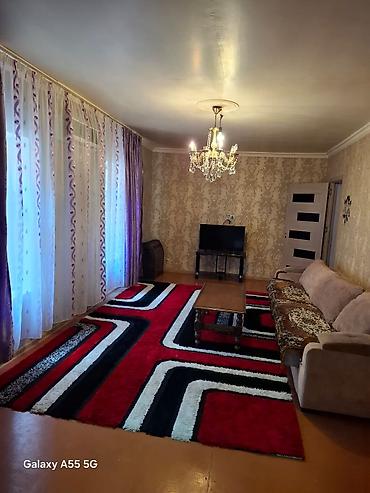 ramana kirayə evlər: Salam ev Saray qəsəbəsində yerləşir.Saray İnternatın kuruquna yaxın — 2