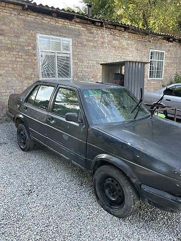 Унаа сатуу: Volkswagen Jetta: 1989 г., 1.8 л, Кол менен иштөөчү, Бензин, Седан — 3