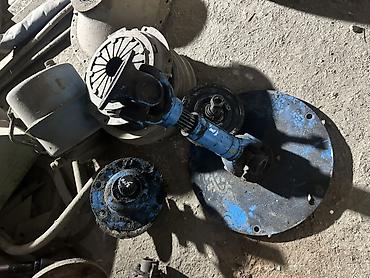 Кормоуборочные комбайны: Комбайн-уборщик Fortschritt E 302 - Самоходный кормоуборочный — 10